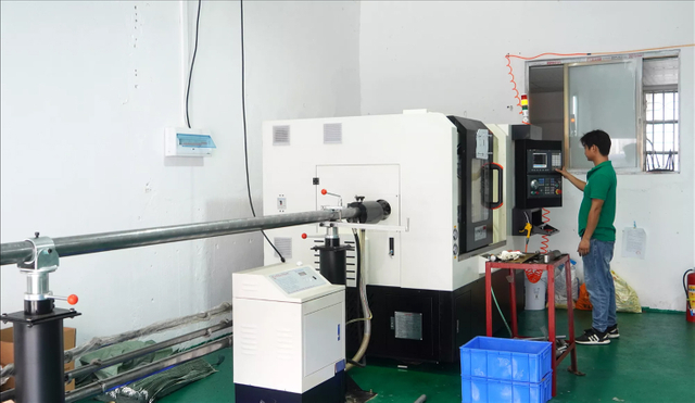 bisagras de la puerta del baño