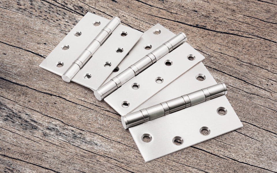 Las mejores bisagras a tope para puertas de madera